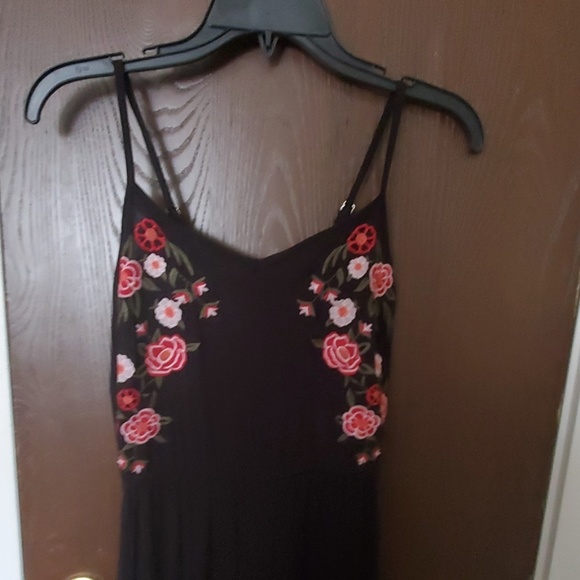 FOURTEENTH PLACE DRESS - Picture 3 of 3